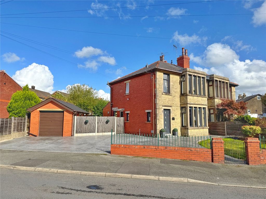 Property photo 1 of 39 Picture No. 27