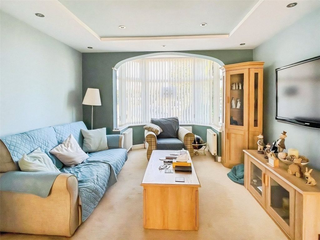 Property photo 2 of 12 Picture No. 13