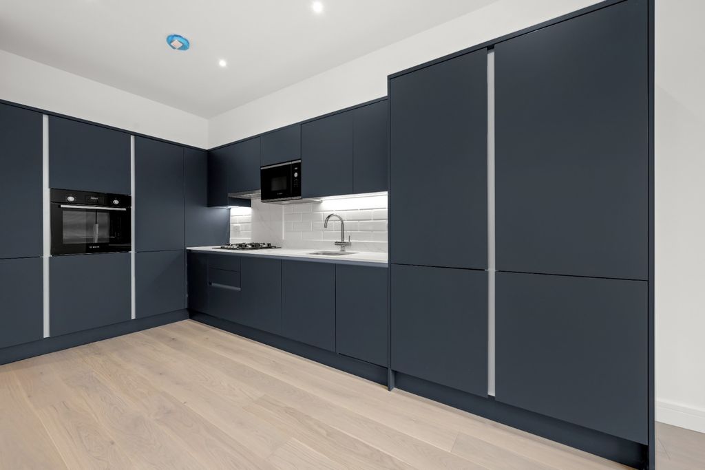 Property photo 2 of 8 5433712