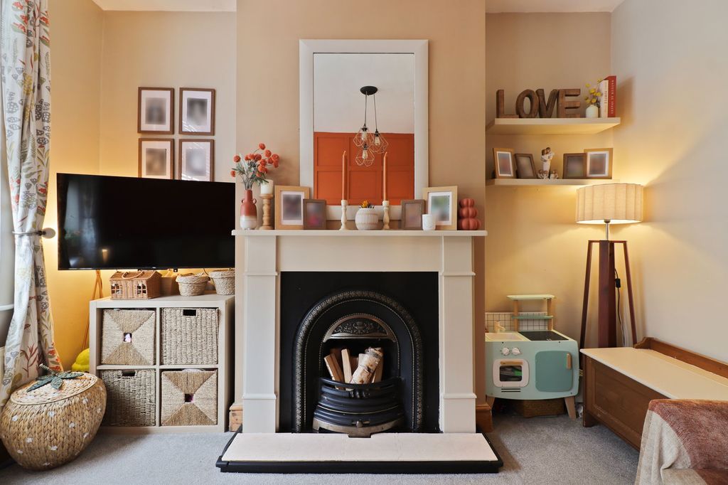 Property photo 3 of 31