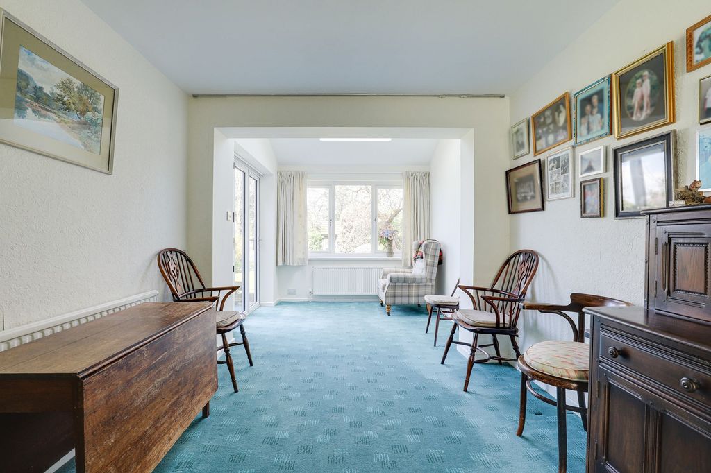 Property photo 3 of 25