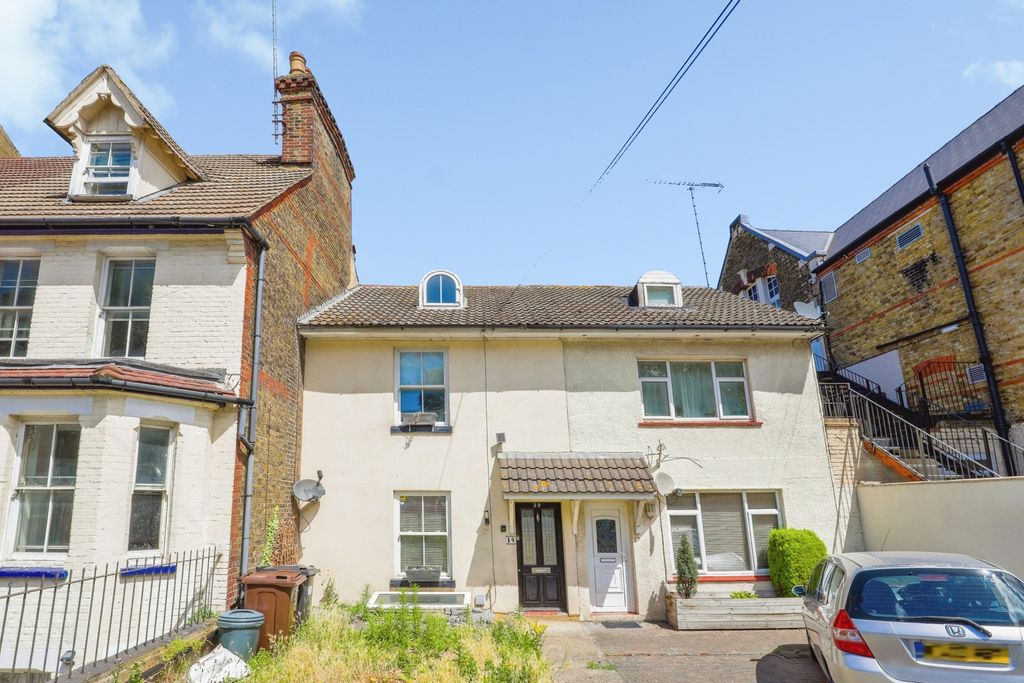 Property photo 1 of 17 Pbox-Img.Jpg