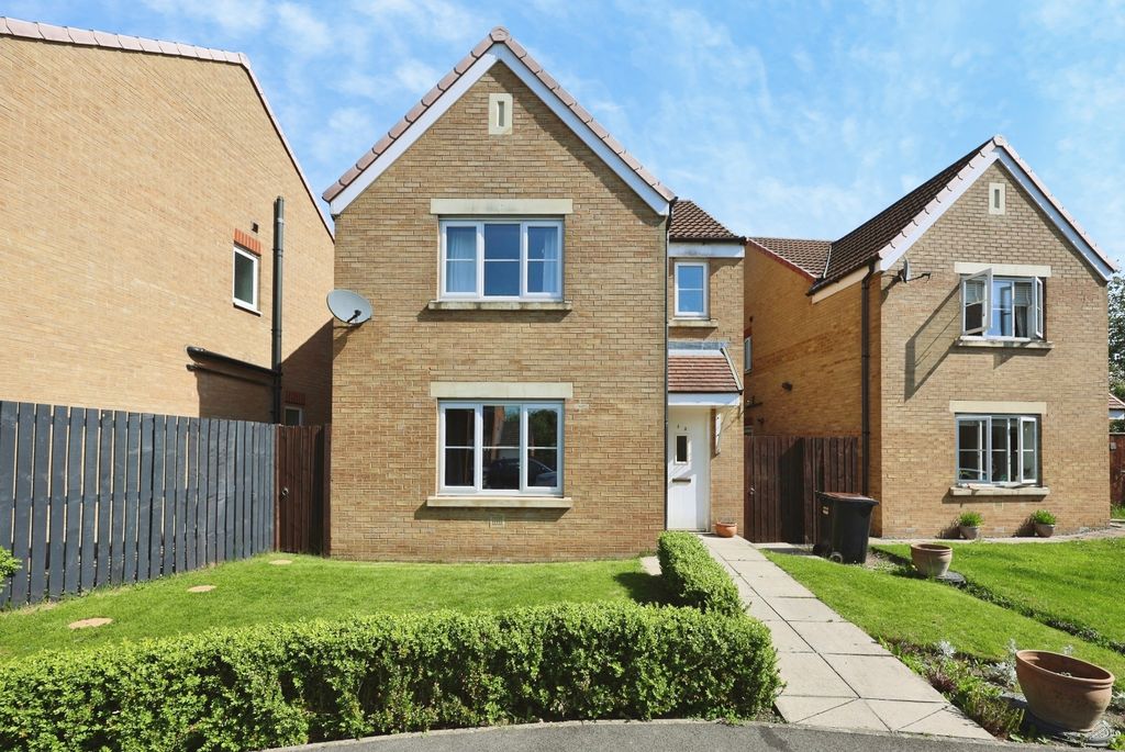 Property photo 1 of 16 Pbox-Img.Jpg