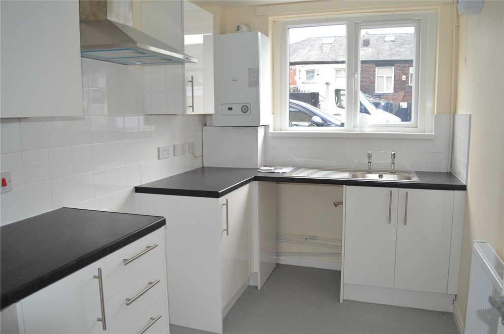 Property photo 3 of 5 Picture No. 04