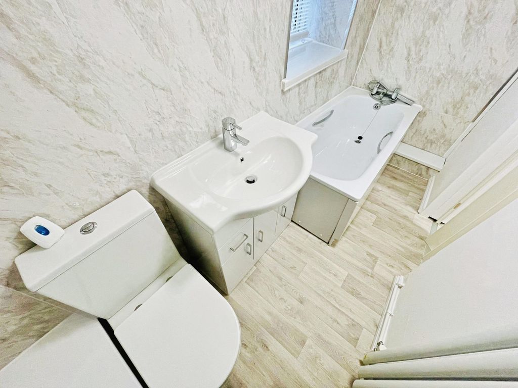 Property photo 3 of 9 Image