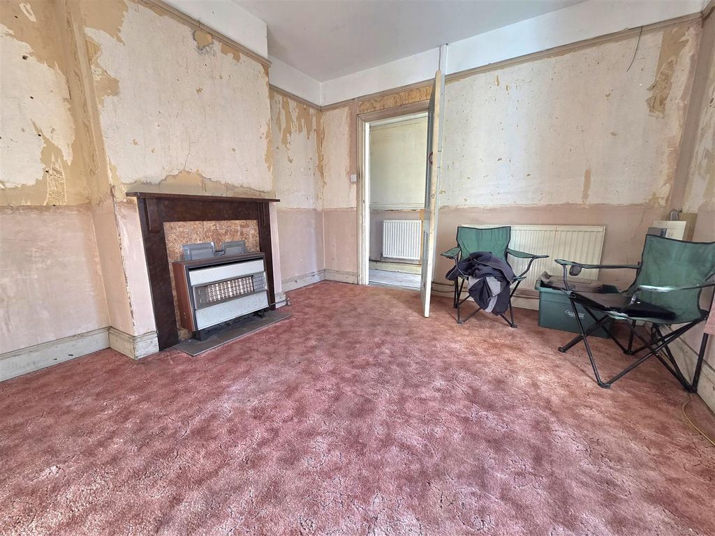 Property photo 3 of 14