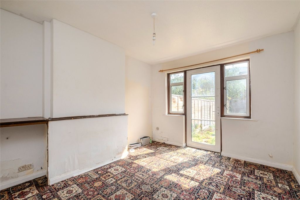 Property photo 2 of 9 Picture No. 06