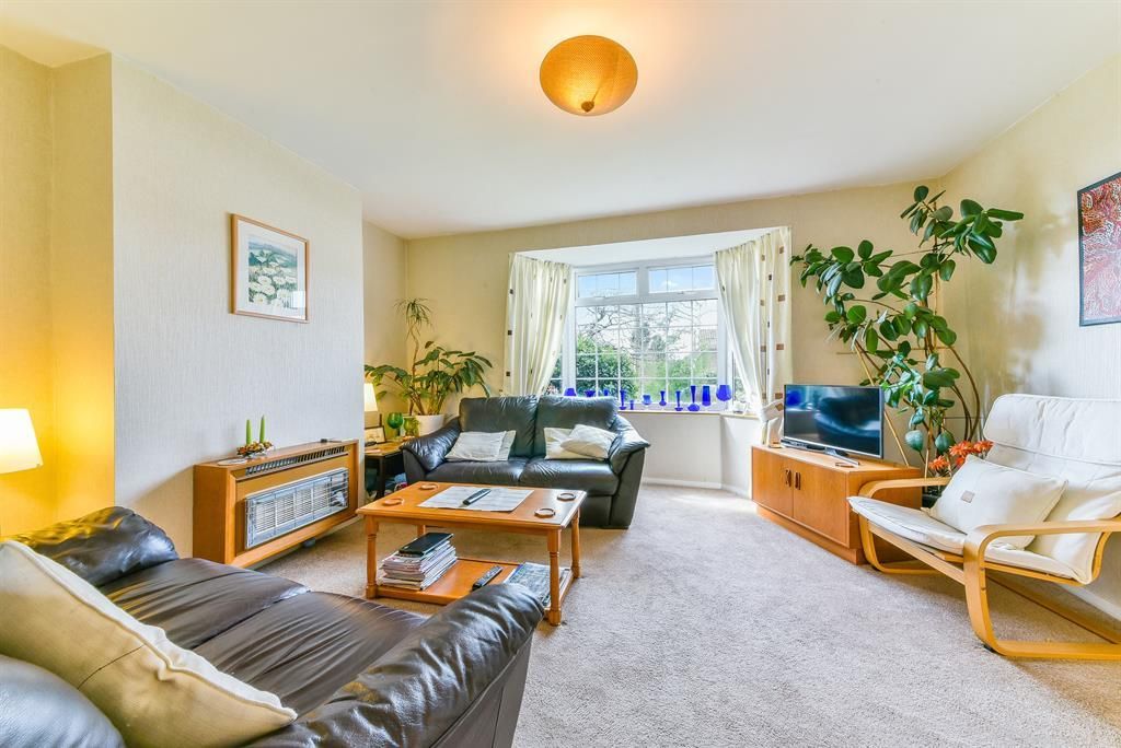 Property photo 3 of 11