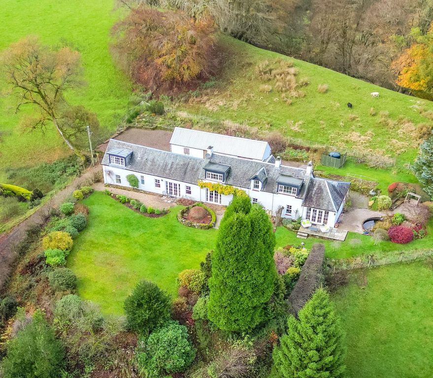 Property photo 2 of 34