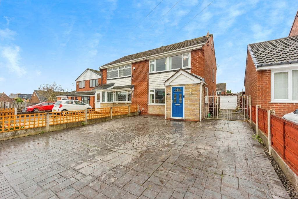 Property photo 1 of 15