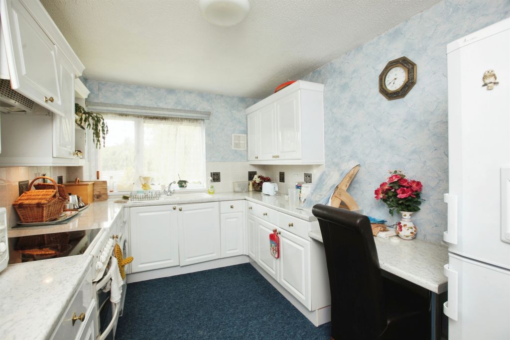 Property photo 3 of 6