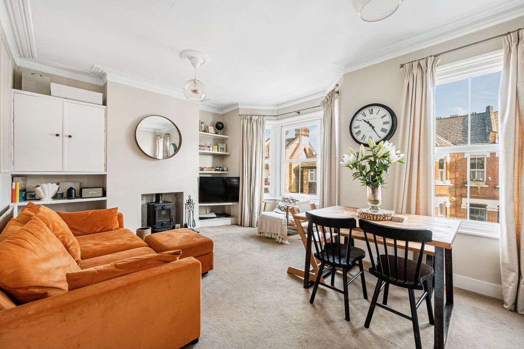 Property photo 1 of 9 First Floor Flat, 24 Mafeking Avenue-3