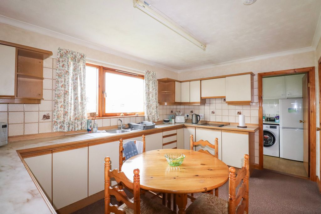 Additional image 8 of 3 bed detached bungalow for sale1 Craignair Gardens, Dalbeattie DG5