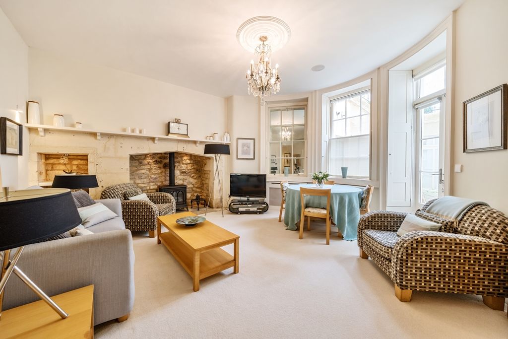Property photo 3 of 13 1144667 (3)