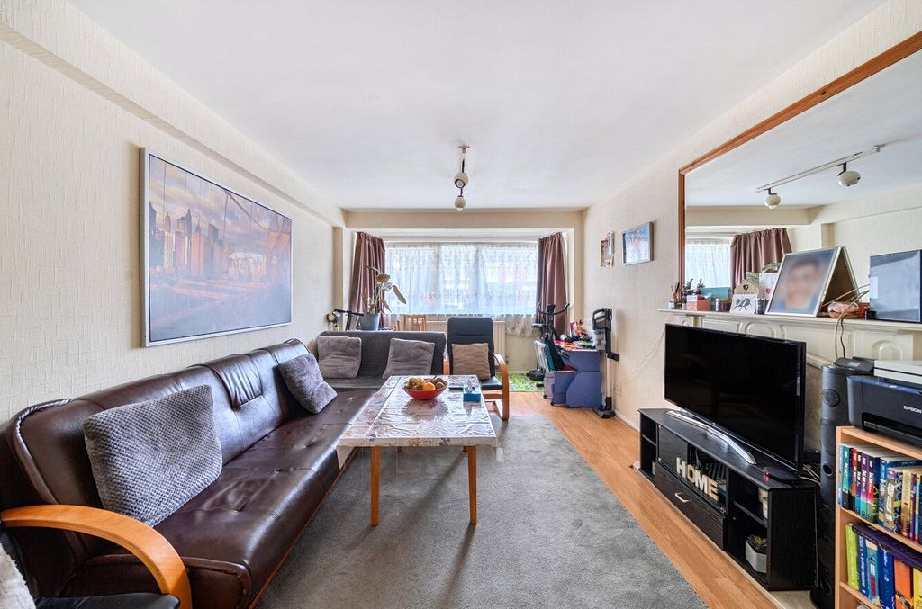 Property photo 2 of 10 Picture No. 12