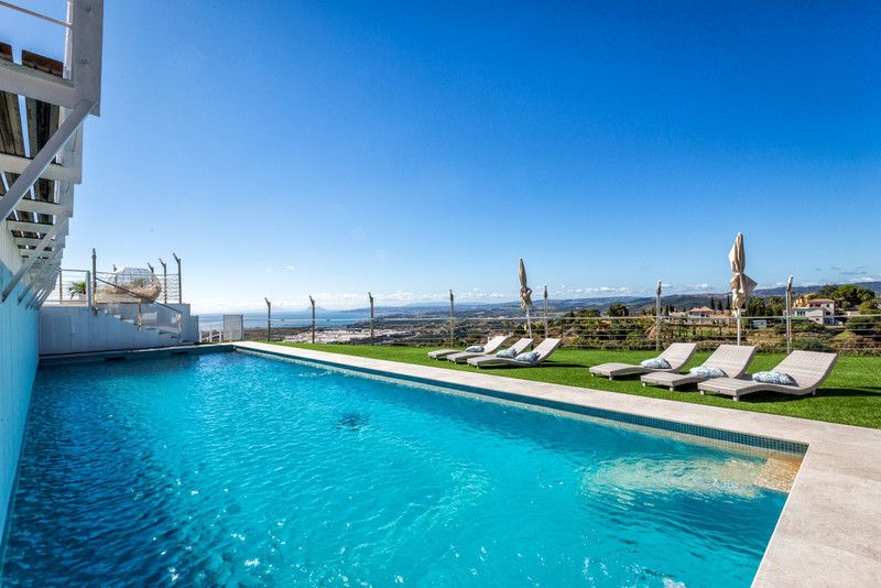 Property photo 2 of 69