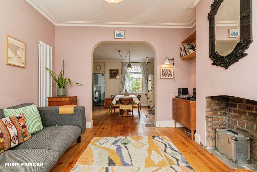 Property photo 3 of 21