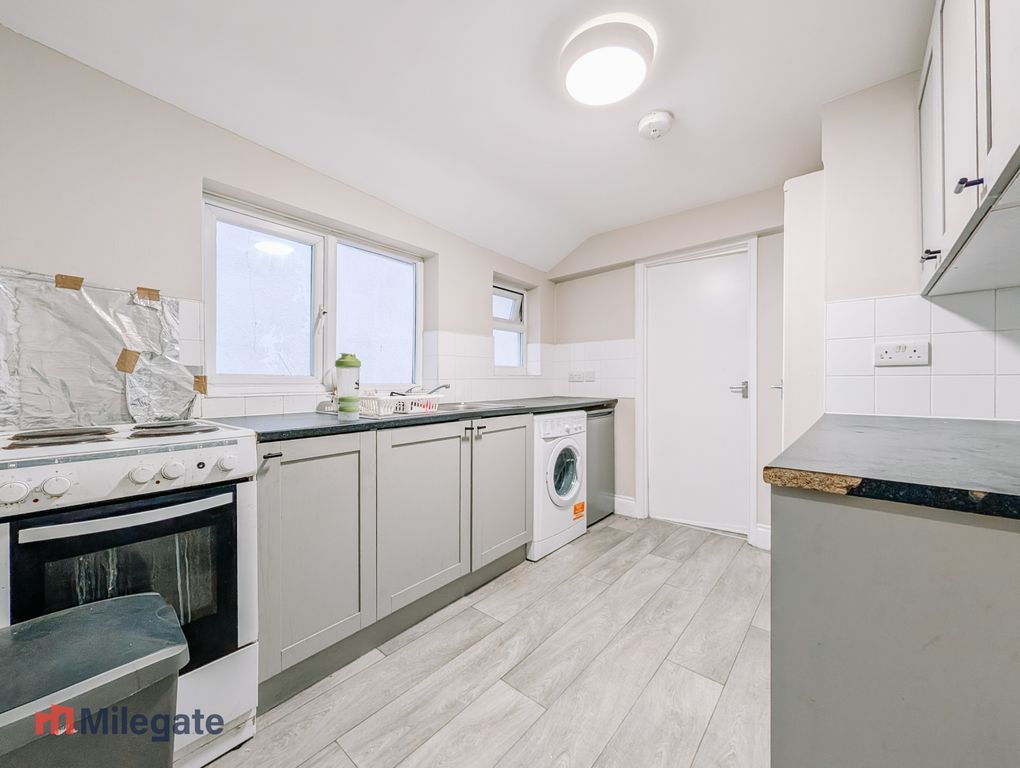 Property photo 3 of 7 Photo 3