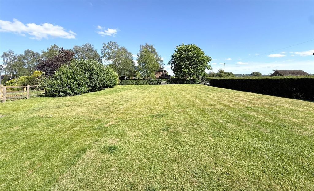 Property photo 2 of 12 Img_5598.Jpg
