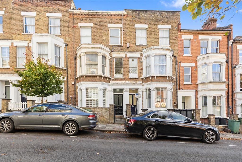 Property photo 2 of 13