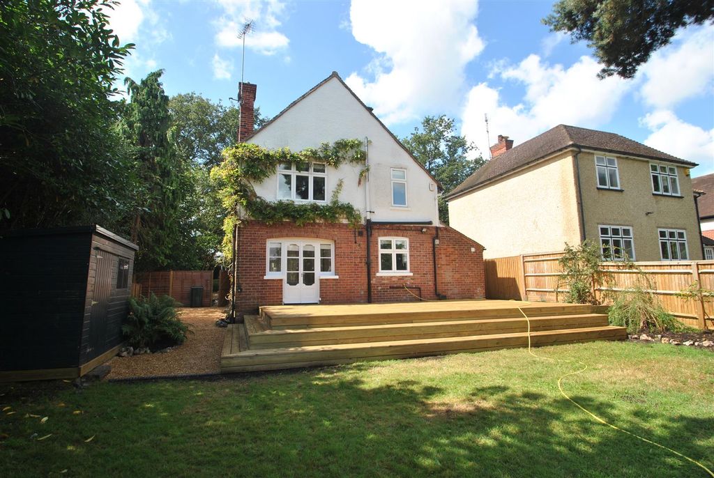 Property photo 2 of 14 138 Kidmore Road Finished (1).Jpg