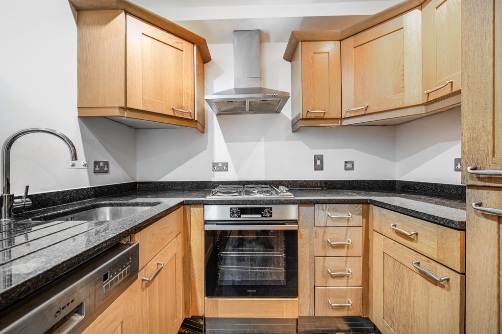 Property photo 1 of 12 1495139 (9)