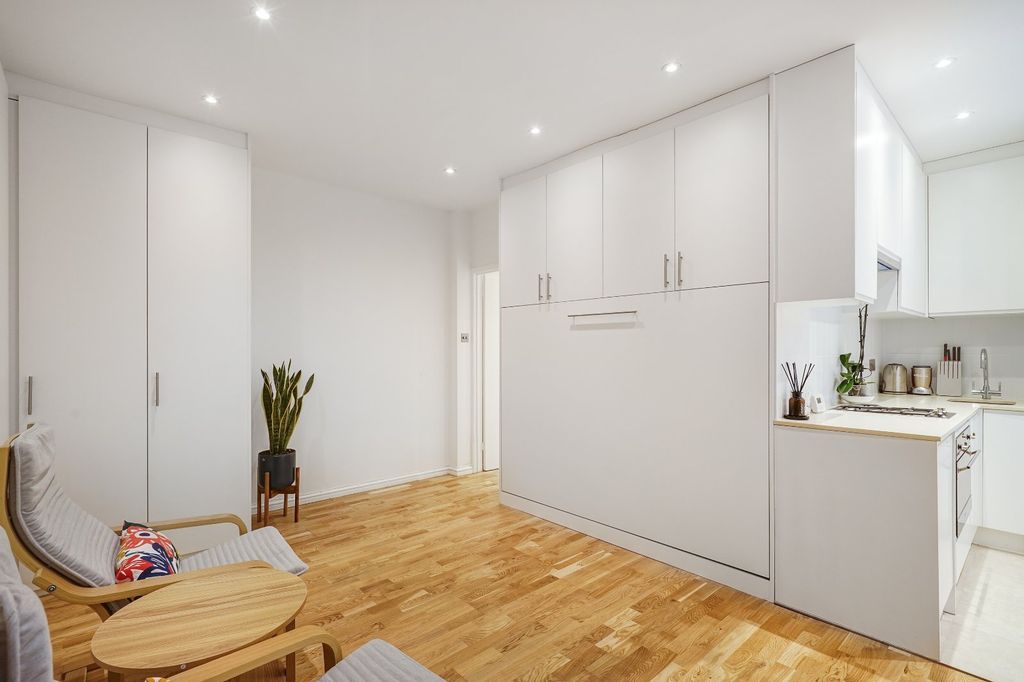 Property photo 1 of 10