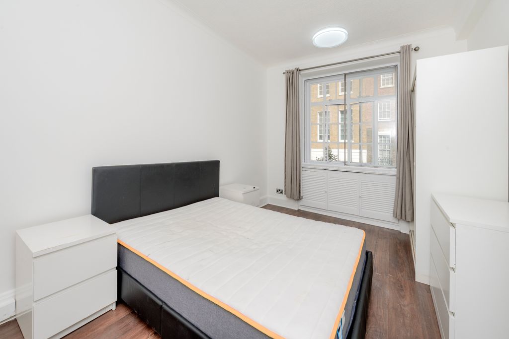 Property photo 3 of 10 16@21 Quebec Ct-7151.Jpg