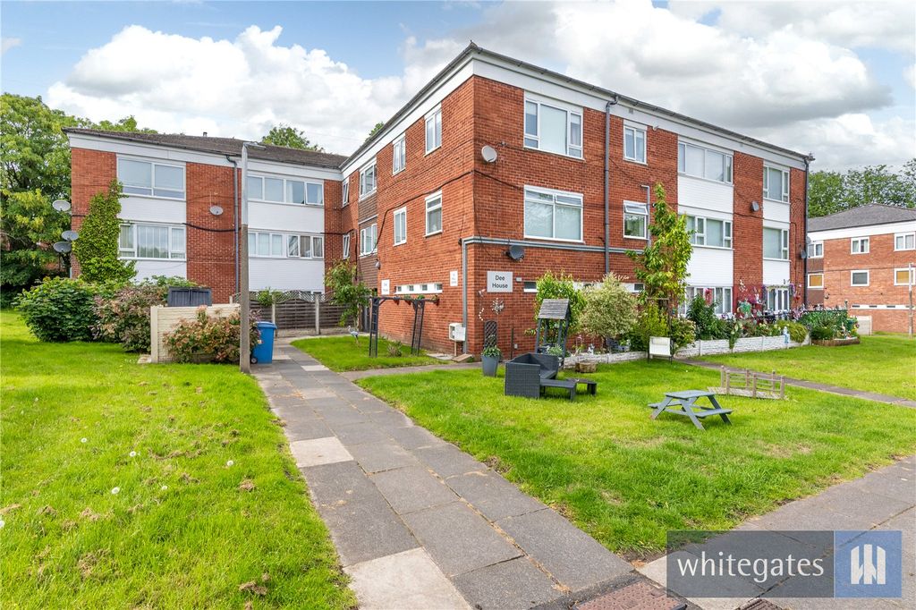 Property photo 1 of 18 Picture No. 01