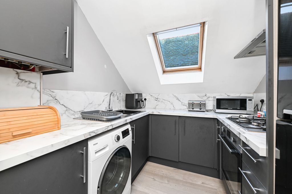 Property photo 2 of 18 Property Image 2