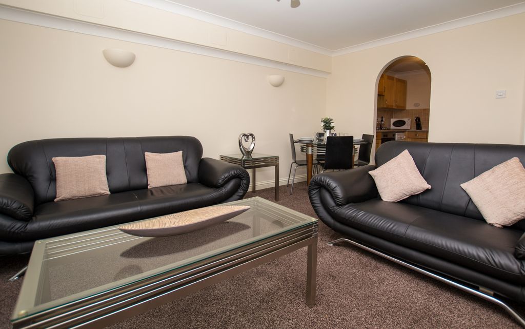 Property photo 2 of 9 Gallery