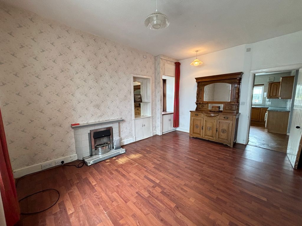 Property photo 3 of 29