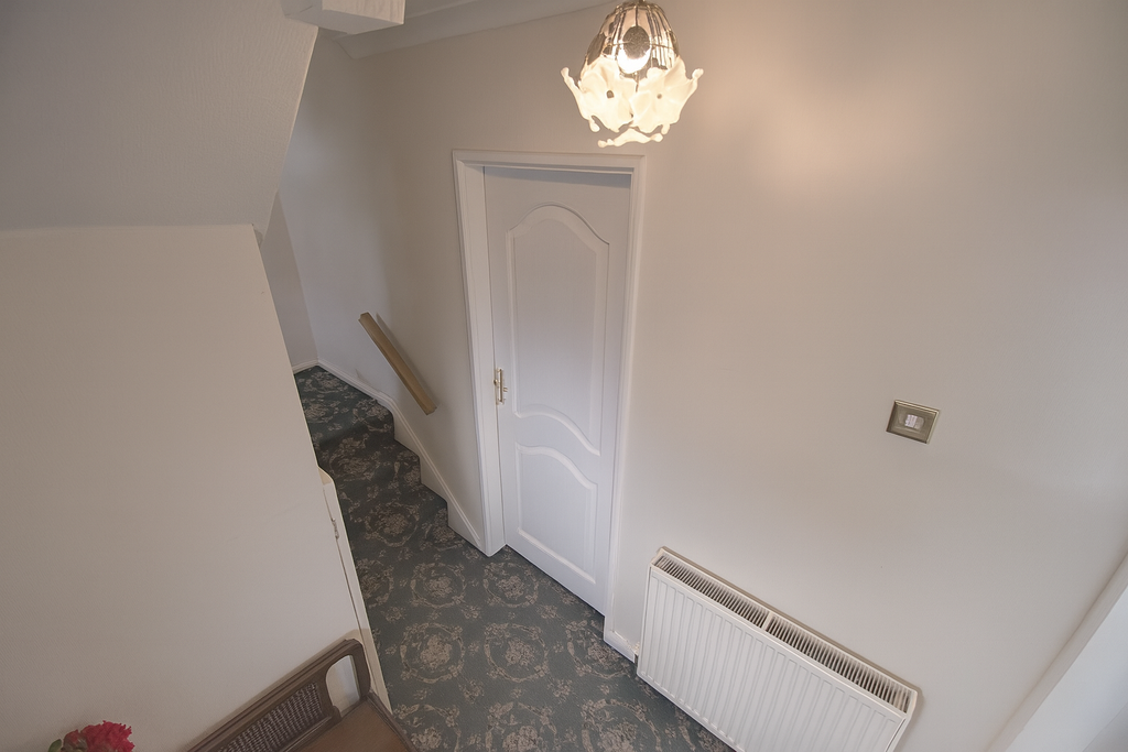 Property photo 2 of 28