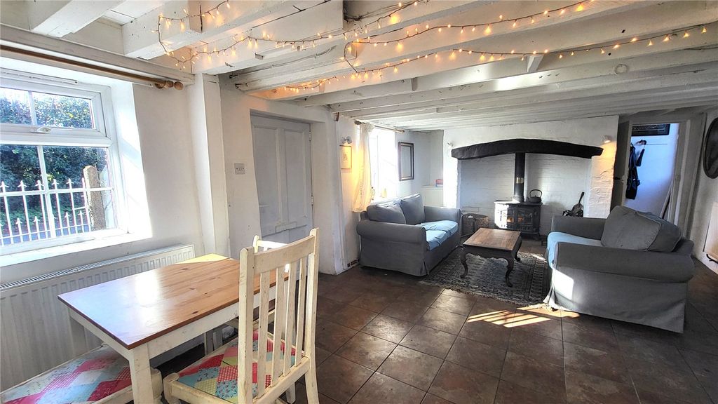 Property photo 3 of 10 Picture 3