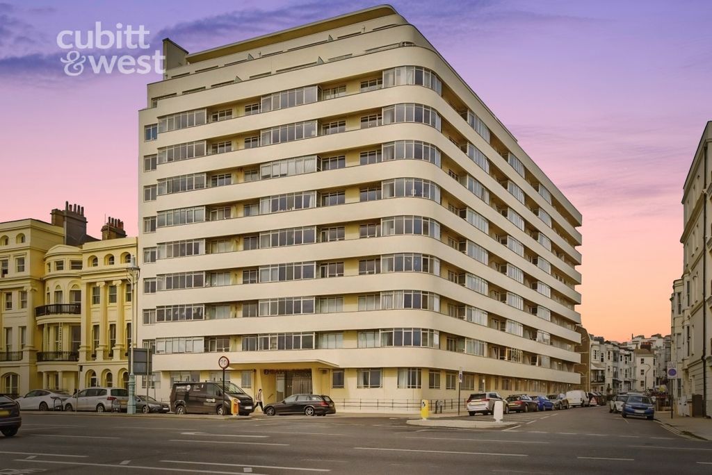 Property photo 1 of 14 External