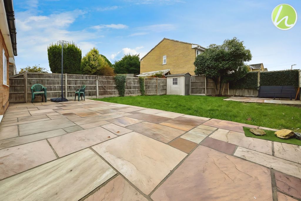 Property photo 2 of 24