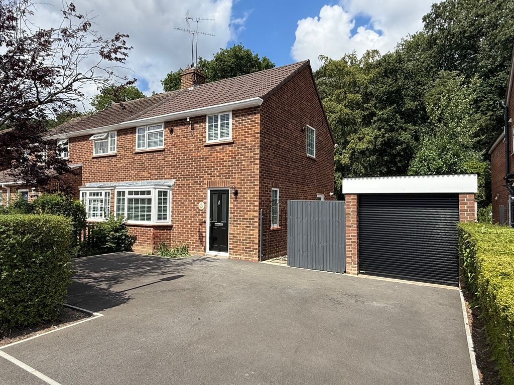 Property photo 1 of 12