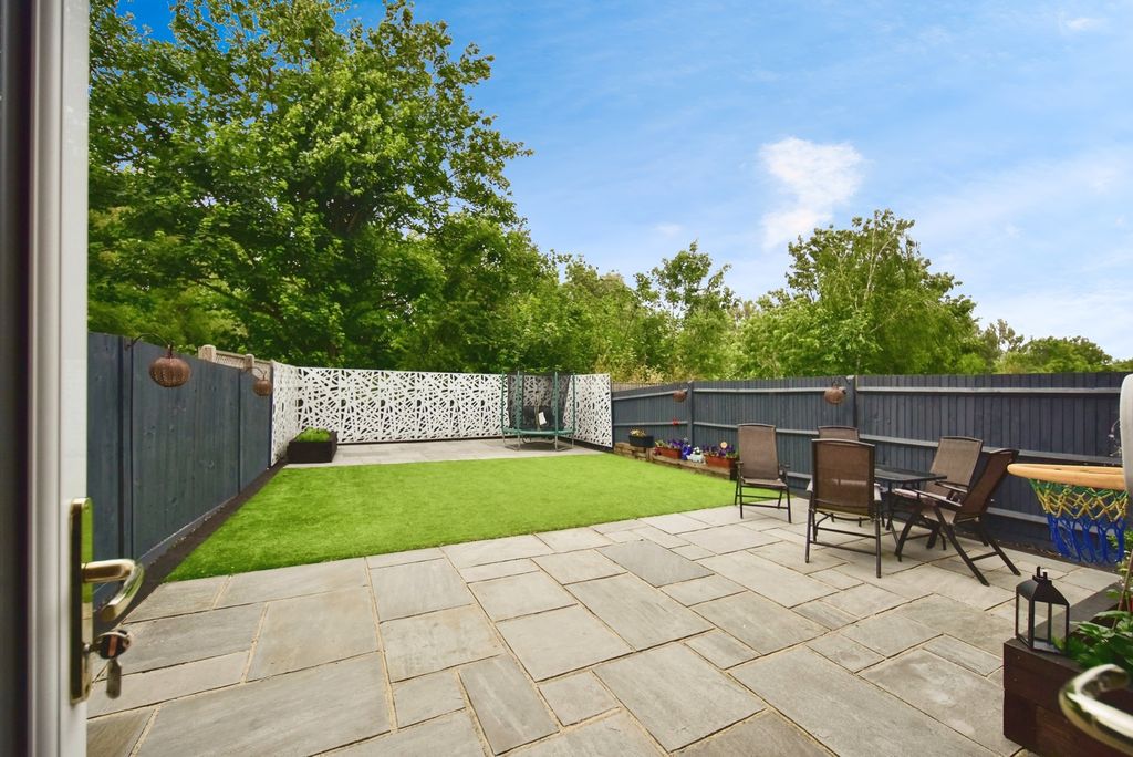 Property photo 1 of 17 Photo