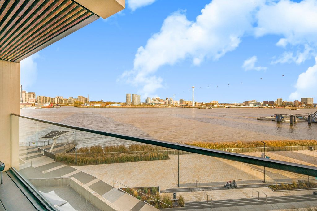 Property photo 2 of 29