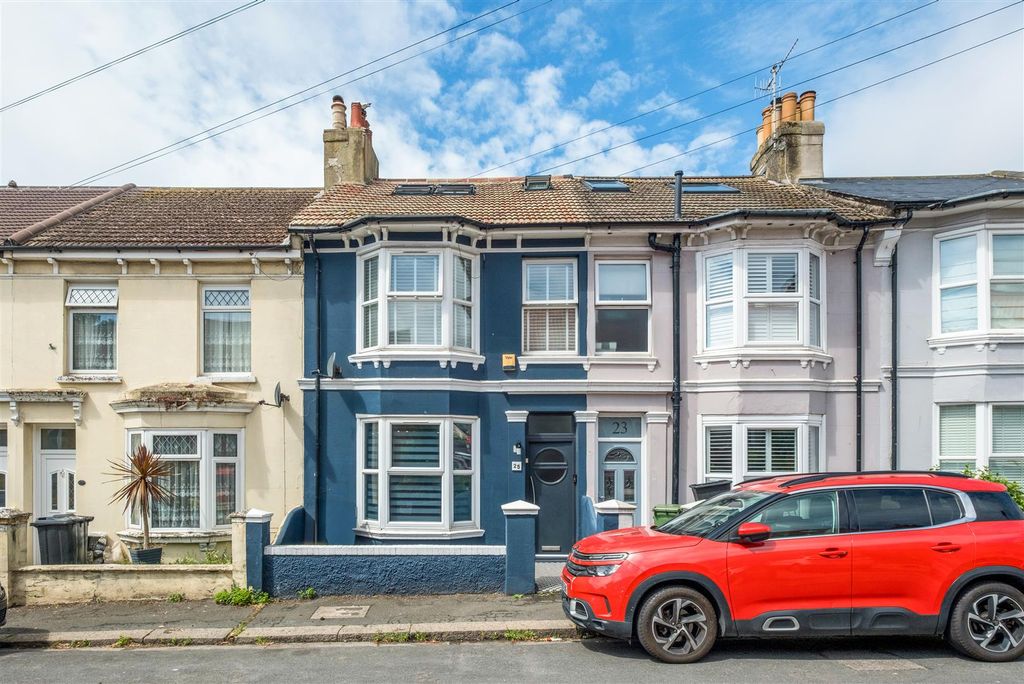 Property photo 1 of 26 Abinger Rd-2.Jpg