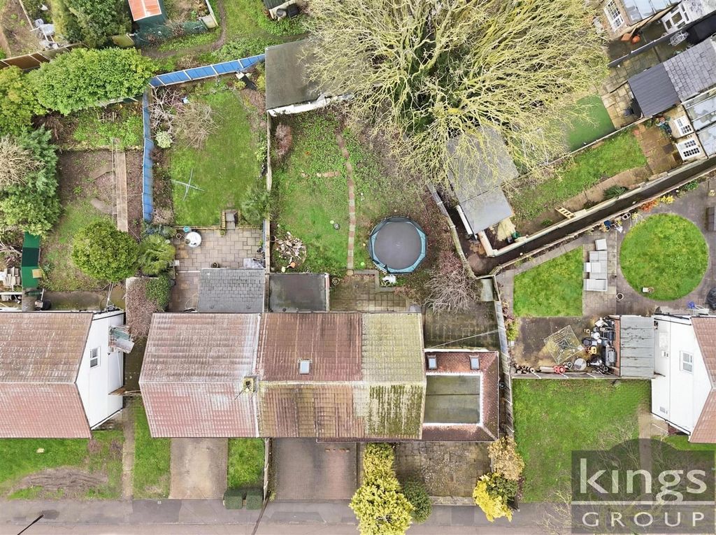 Property photo 3 of 33