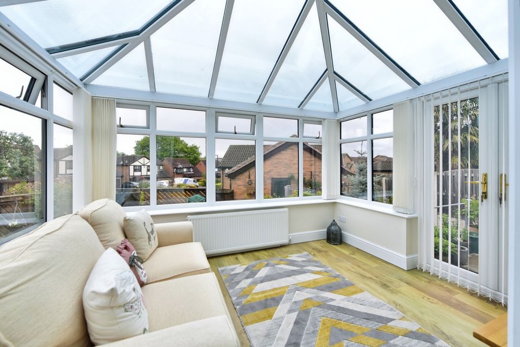 Property photo 3 of 17 Pbox-Img.Jpg
