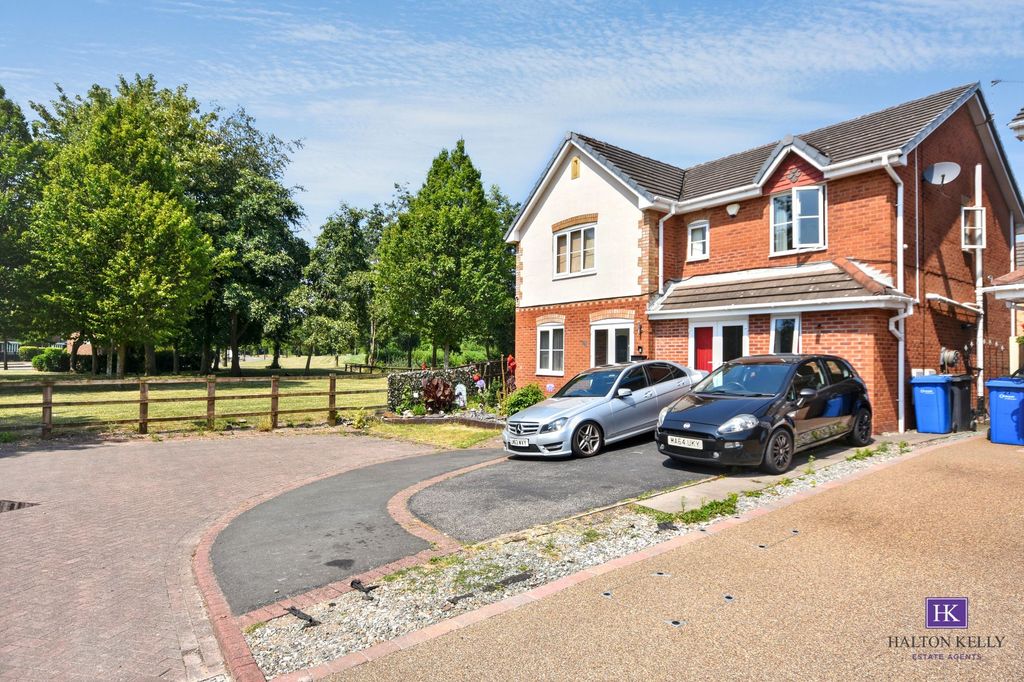 Property photo 1 of 1