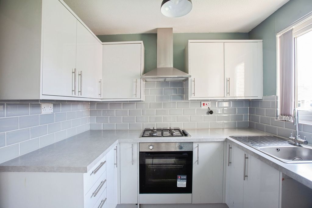 Property photo 3 of 20 Pbox-Img.Jpg