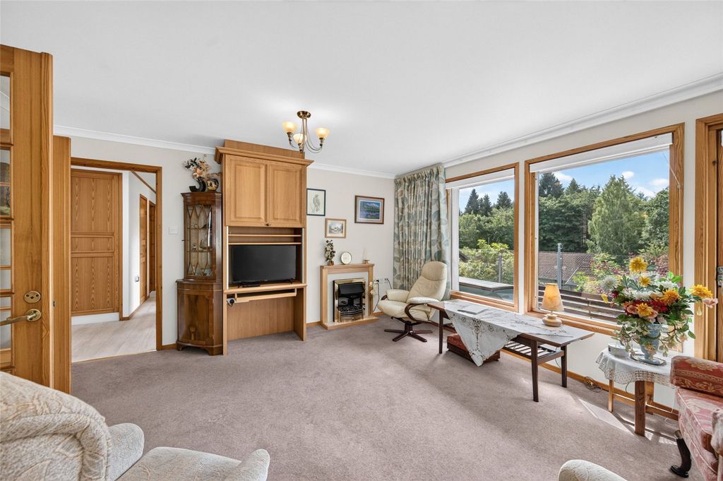 Property photo 3 of 30 Picture No. 32