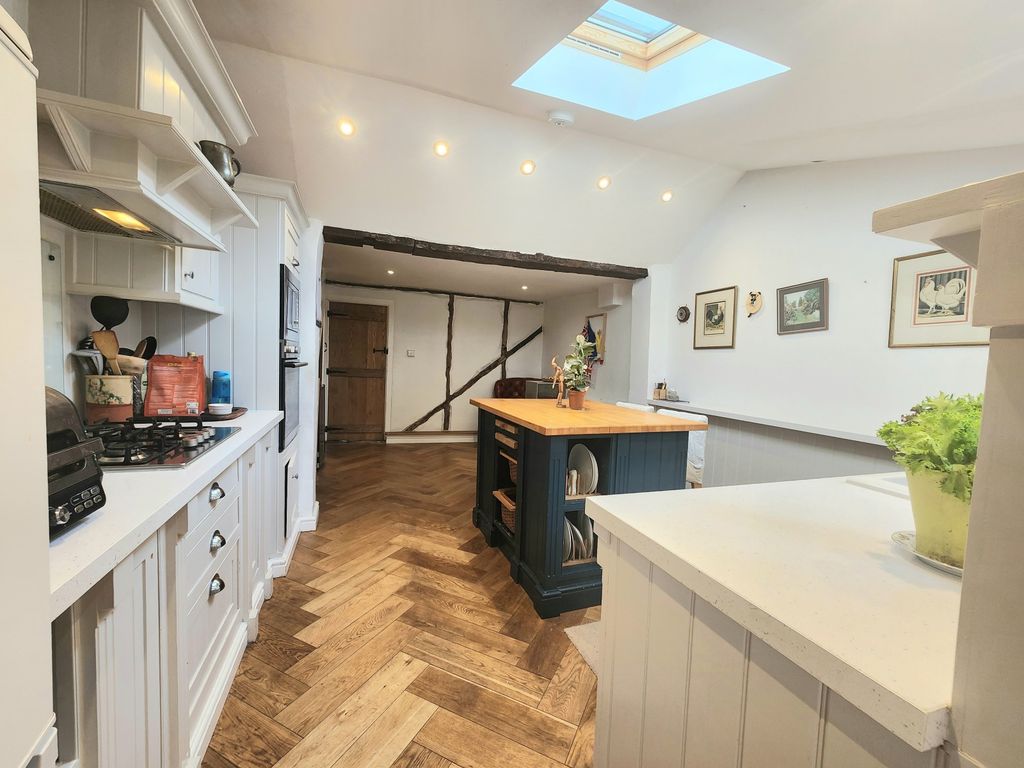 Property photo 3 of 14 Picture No. 37