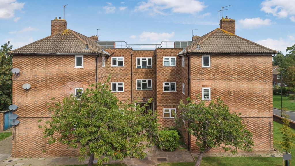 Property photo 3 of 11