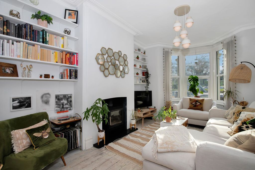 Property photo 1 of 29