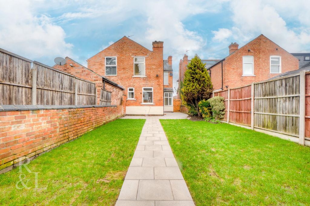 Property photo 2 of 24 Batched  (9).Jpg