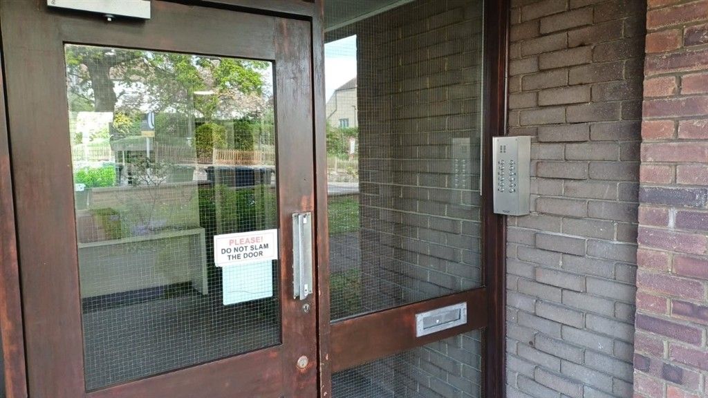 Property photo 2 of 12